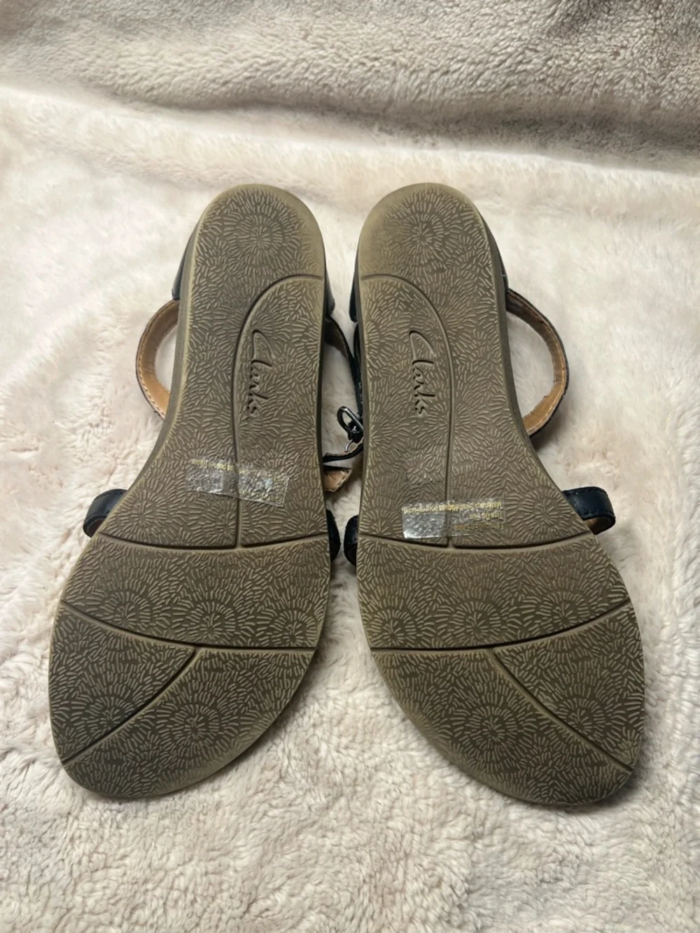 Clark sandal size 7.5